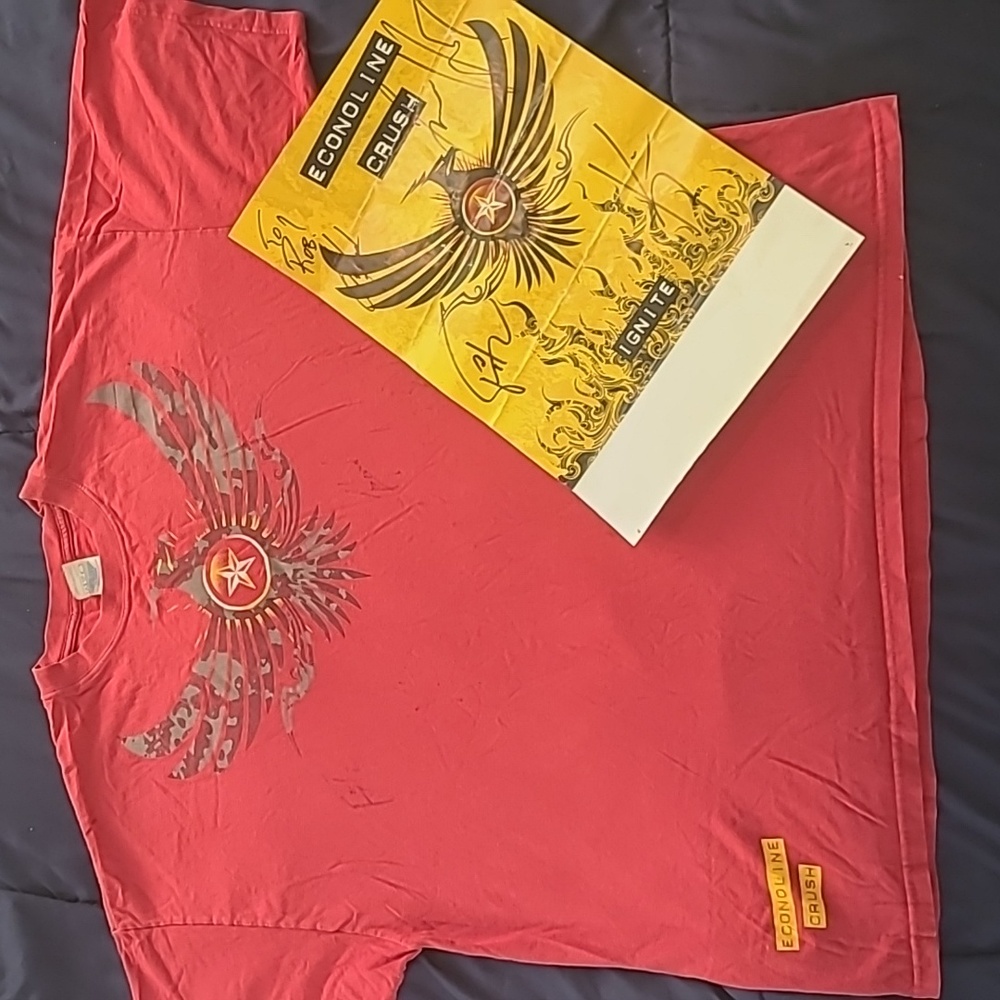 SIGNED ECONOLINE CRUSH MERCH